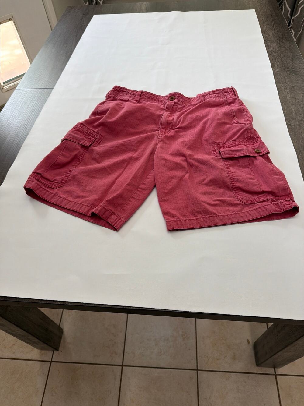 IZOD Saltwater Cargo shorts